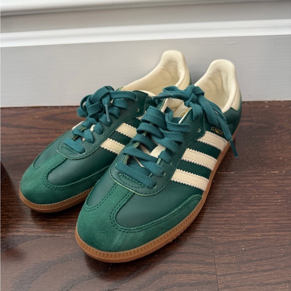 adidas Shoes - Adidas Forest Green and Cream Trainers